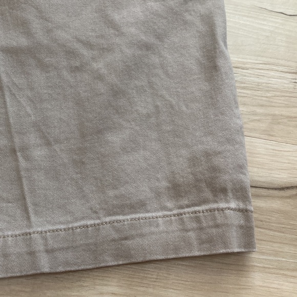 Jachs New York Mens Size 38 Shorts. Khaki color. 4 pockets and one coin pocket. - Picture 11 of 11